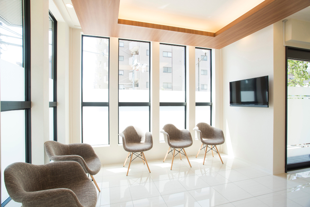 CLINIC DESIGN 130」歯科・医科クリニック実例集らくらくメルカリ便 サカイクリニック62 | 歯科医院 内装・設計デザイン事例 | タカラ